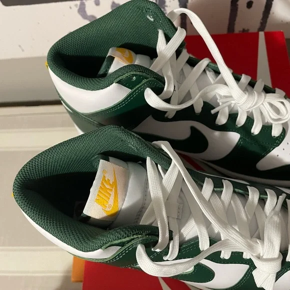 💥 NWT Nike Dunk High “Australia” in Green/White Men’s 9/Women’s 10.5 - Picture 4 of 6